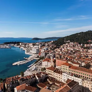 Apartment Duplex With Terrace In The Centar, Split