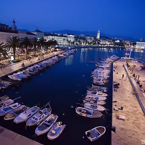 Holiday home Luxury Ana In The Heart Of, Split