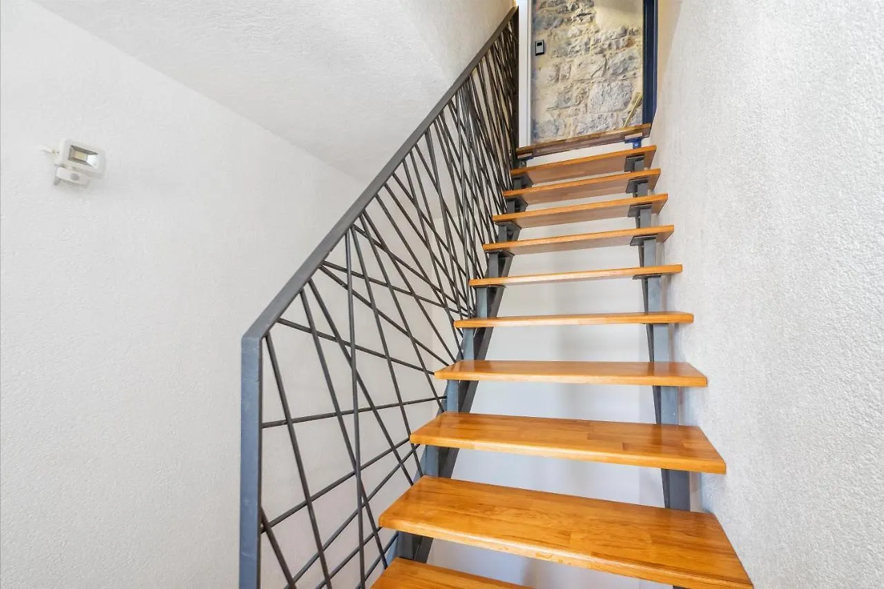 Apartment Sweet Rooms Luri Split