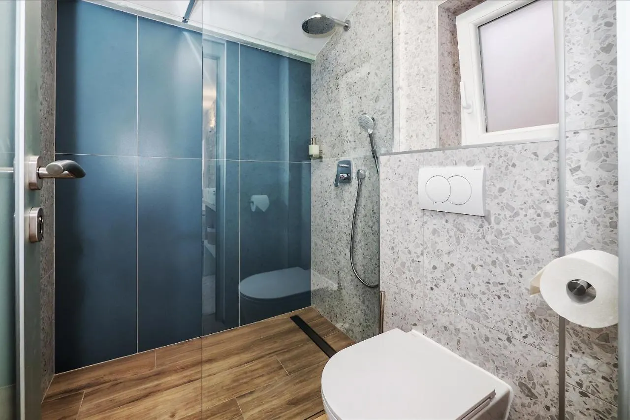 Sweet Rooms Luri Split Apartment